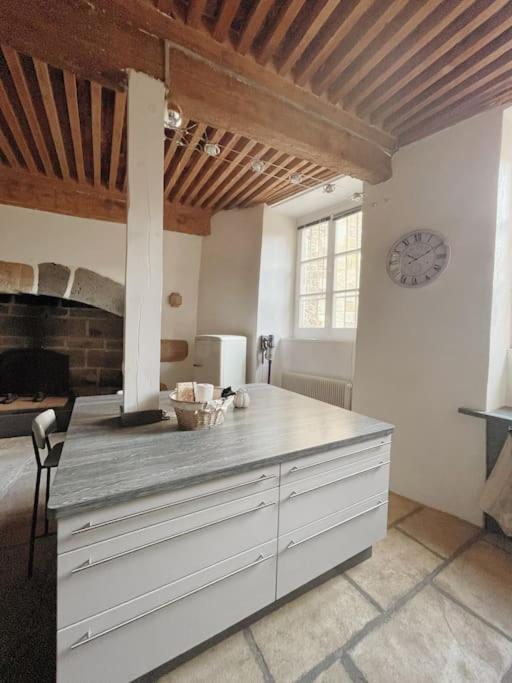 Logis Du Chandelier Le Puy-en-Velay 外观 照片